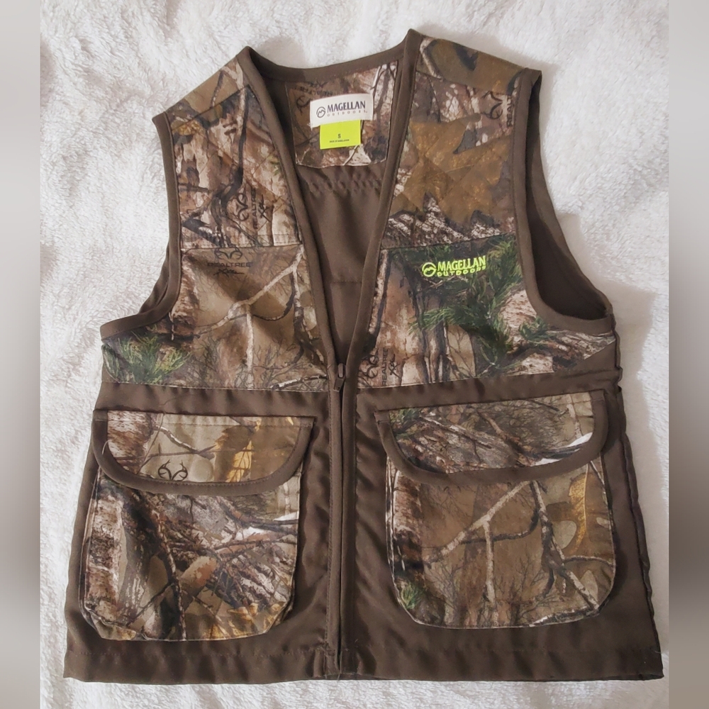 Boys Magellan outdoors real tree camo hunting vest deer turkey sz S 7 8 10